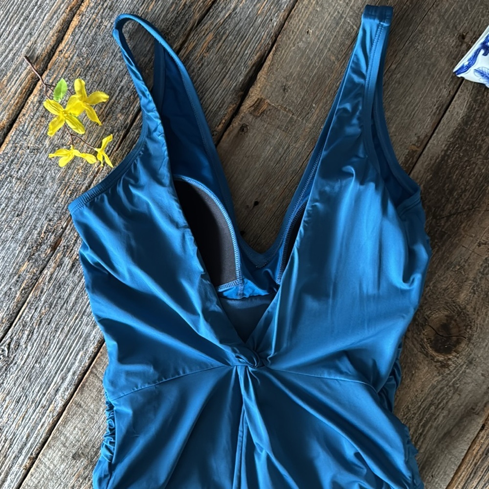 Jantzen One-Piece V-Neck Swimsuit NWOT Size 10 Moroccan Blue - Picture 4 of 12